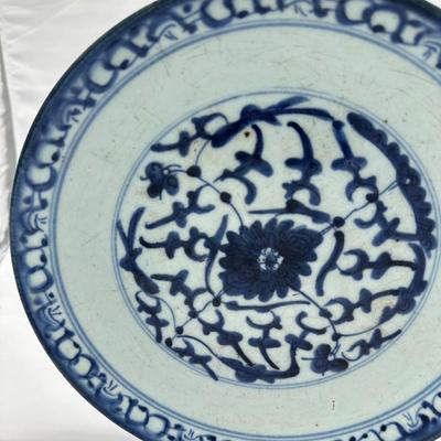 Chinese Vintage Porcelain Blue and White Plate