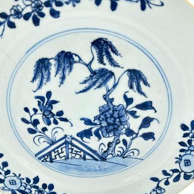 Chinese Vintage Blue and White Porcelain Export Plate-restored
