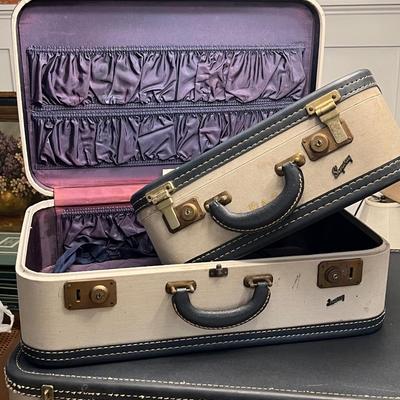 Vintage Skyway Hardshell Luggage- 3 piece set