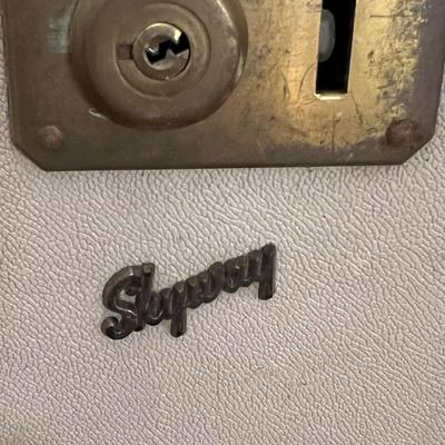 Vintage Skyway Hardshell Luggage- 3 piece set