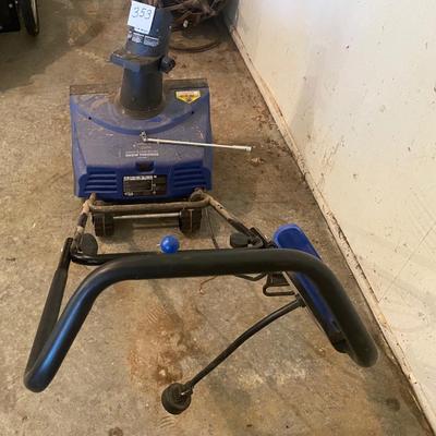 Snow Joe Snow Thrower