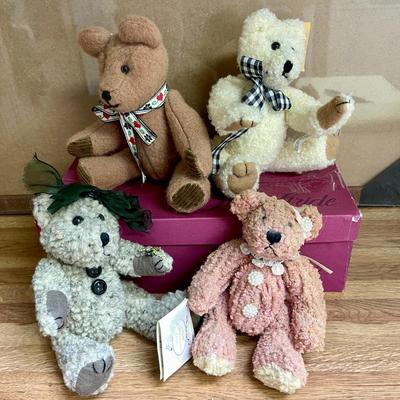 119 GROUP OF 4 PLUSH TEDDY BEARS VARIOUS DESIGNERS