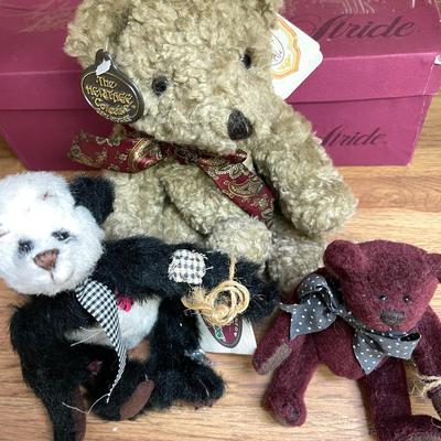 120 GROUP OF 3 DESIGNER TEDDY BEARS COTTAGE COLLECTABLES MARY MEYERS