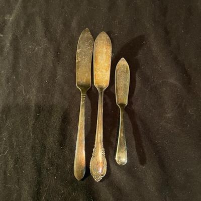Rogers Brothers Remembrance Pattern Silver Plate Flatware Set (LR-MG)