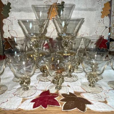 126 VINTAGE 20 FOOTED TINTED GLASSES WATER GOBLETS & SHERBERTS