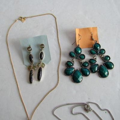Lot of Modern Jewelry