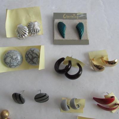 Lot of 1970s-80 Earrings