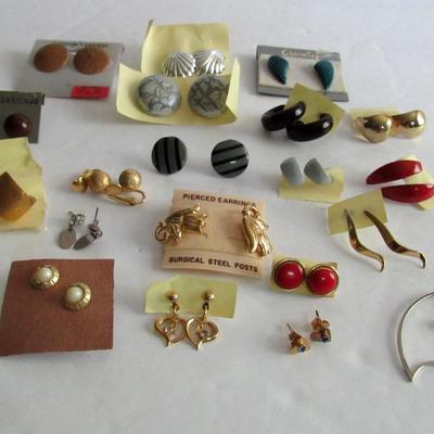 Lot of 1970s-80 Earrings