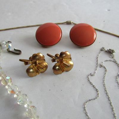Lot of Vintage Jewelry, Mixed Ages