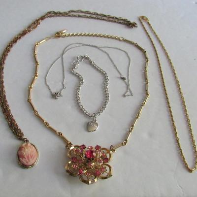 Lot of Vintage Necklaces