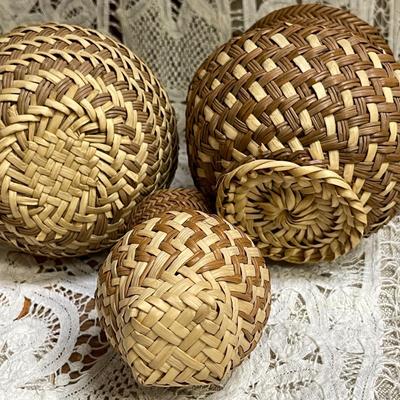 145 SOUTHWESTERN WOVEN BASKETS 2 TONE DESIGN