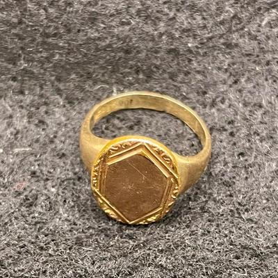 Jewelry Lot: (2) 10k Gold Fill Rings, (1) 12k Gold Charm, (1) Gold-tone Heart Charm