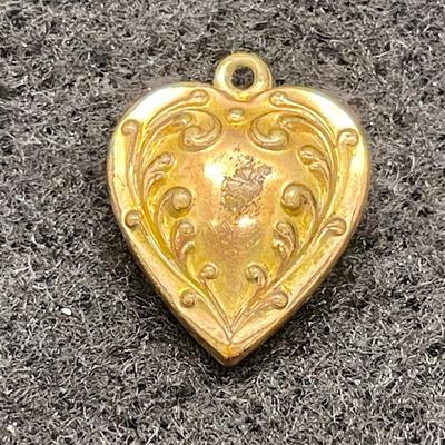 Jewelry Lot: (2) 10k Gold Fill Rings, (1) 12k Gold Charm, (1) Gold-tone Heart Charm