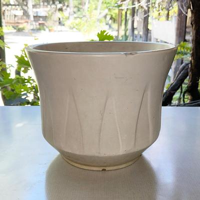 148 MID CENTURY MODERN PLANTER GAINEY CERAMICS LA VERNE CA LOTUS