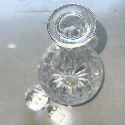 153 CRYSTAL GLASS DECANTER BY WEDGEWOOD SANDRA PATTERN 13"