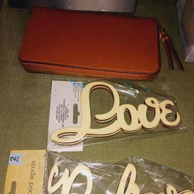 ARTS & CRAFTS