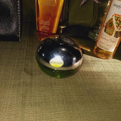 PURSE & PERFUME