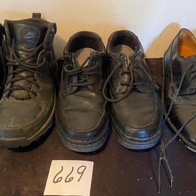 Size 8.5 Men’s Shoes