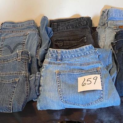 Women’s Size 8 Jeans