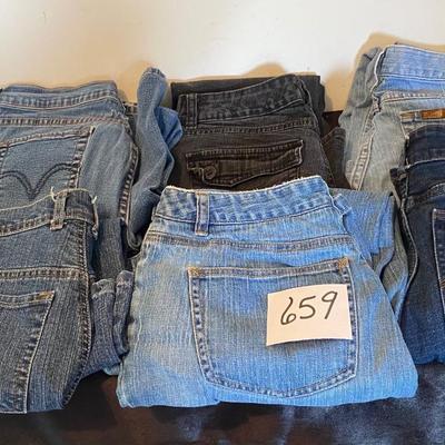 Women’s Size 8 Jeans