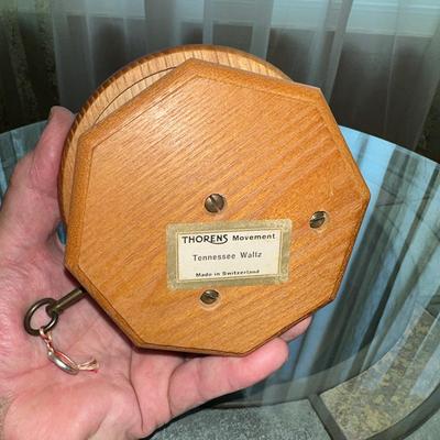 168 VINTAGE MUSIC BOX BY THORENS SWITZERLAND TENNESSEE WALTZ