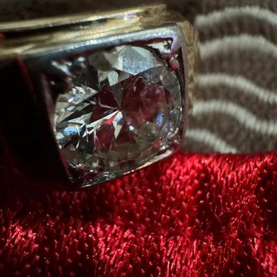 Diamond ring 2.93 center piece diamond Men’s size 10