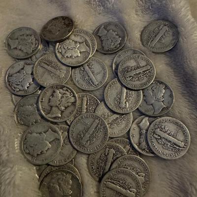 Lot of 50 Mercury Dimes silver