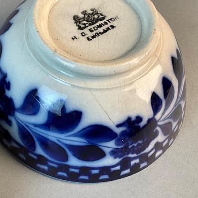 1186 Bennington Pottery with Signed Vase and Flow Blue English Bowl