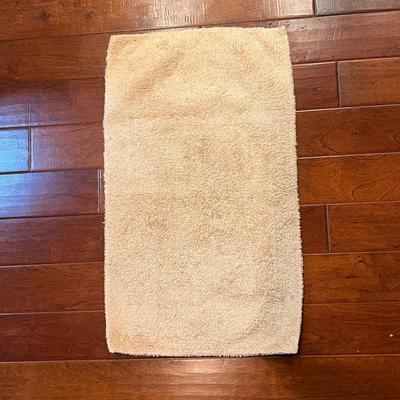 Bathroom Linens and Other Decor (LC-DZ)