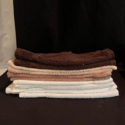 Bathroom Linens and Other Decor (LC-DZ)