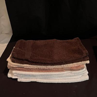Bathroom Linens and Other Decor (LC-DZ)