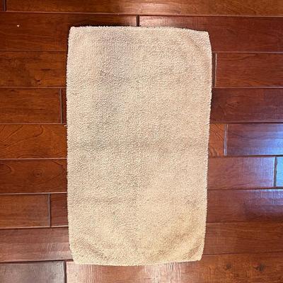 Bathroom Linens and Other Decor (LC-DZ)