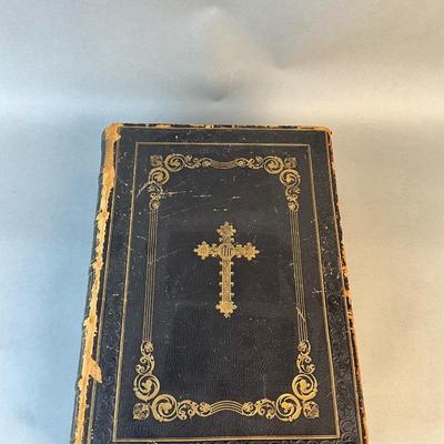 1217 Large 1844 Antique Pictorial Family Bible