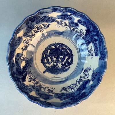 1221 Antique Flow Blue Chinese Scalloped Edge Bowl