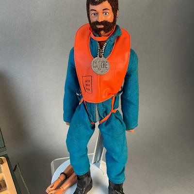1237 Vintage 1975 GI JOE Doll with Accessories and Case