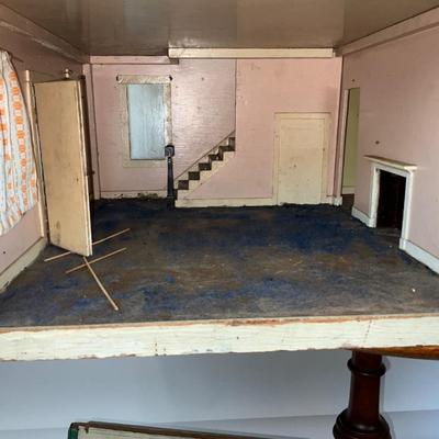 1255 Vintage Doll House from the 1945 Women’s Day Workshop with Accessories
