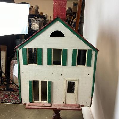 1255 Vintage Doll House from the 1945 Women’s Day Workshop with Accessories