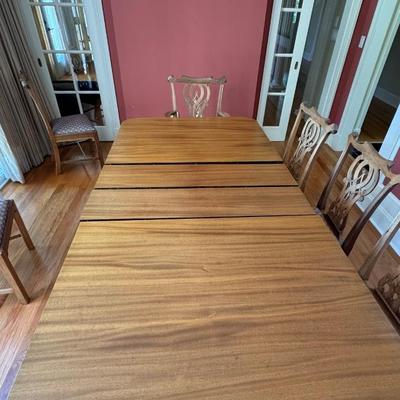 1252 Antique Chippendale Table and 8 Chairs