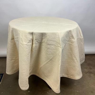 1253 Custom Made Round 6' Tablecloth with Extra Fabric in Matelasse Style