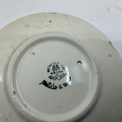 1277 Portuguese and Italian Pottery Lot
