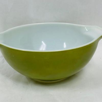 Vintage Pyrex Bowl, Avocado Green Solid Colorr