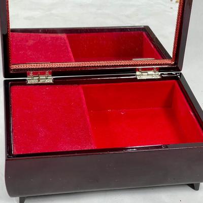 Jewelry Music Box, Red Felt interior