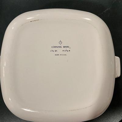 RARE Corningware by Pyrex Casserole 2 1/2 QT