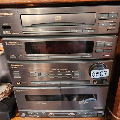 Pioneer Cassette CD AM/FM Receiver and speakers w manual