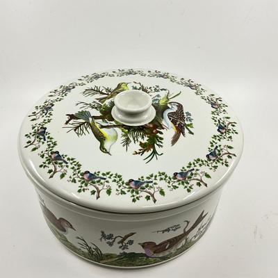 1291 Large 1978 Portmeirion "Birds of Britain" 4qt Covered Round Casserole Dish