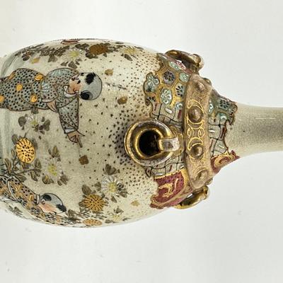 1301 Antique Japanese Satsuma Vase
