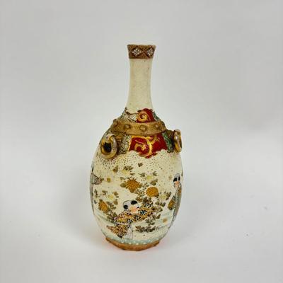 1301 Antique Japanese Satsuma Vase