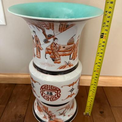 Large Chinese Vintage Porcelain Iron Red Kutani Vase with six characters mark