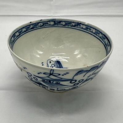 Chinese style vintage porcelain blue and white bowl