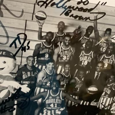 Harlem Globetrotters Signed Photo